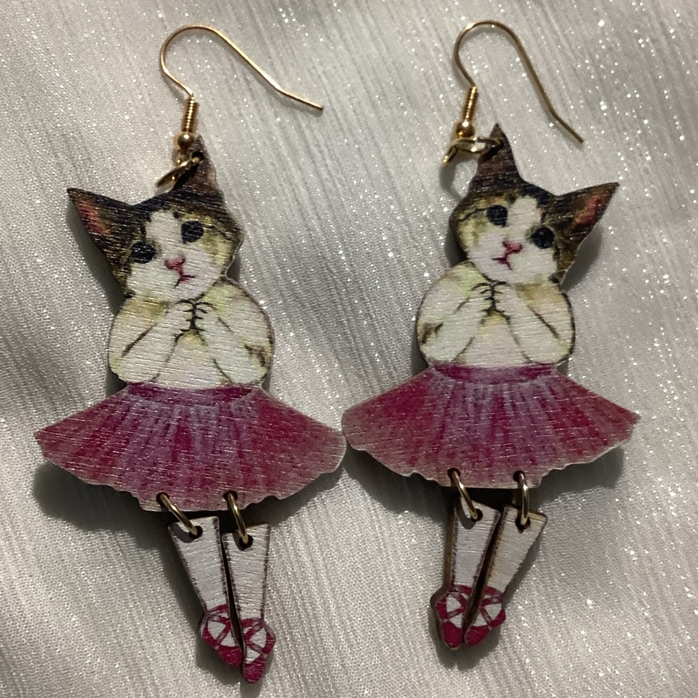 😺-Lightweight Wooden Ballerina Cat Hook Drop Dangle Earrings